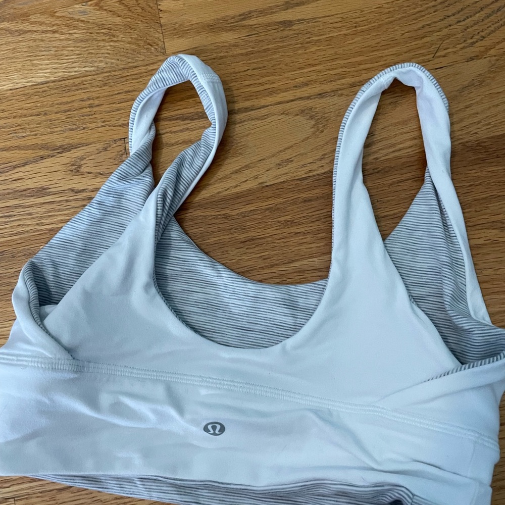 Reversible sports bra